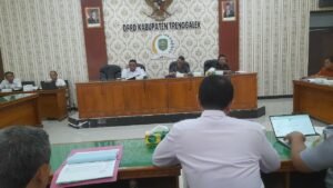 Komisi III DPRD Trenggalek minta Dishub pikirkan kekurangan tranportasi siswa