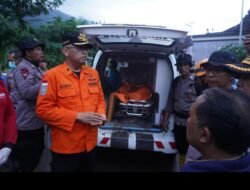 Hari ke 4 Dua korban tanah longsor di Depok ditemukan Tim SAR