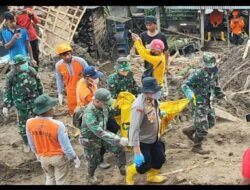 Tim SAR kembali temukan empat korban tanah longsor di Depok Bendungan