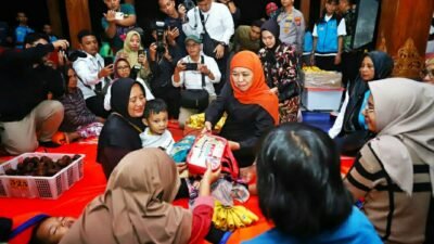 Gubernur Khofifah siap bangun rumah Warga Depok yang terdampak Longsor