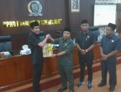 Wabup Syah serahkan Ranperda APBD 2026 fokus infrastruktur perbaikan jalan