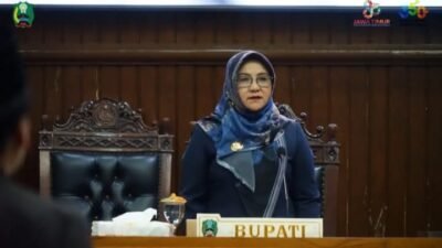 Bupati Magetan Sampaikan Jawaban PU Fraksi terhadap Raperda RPJMD