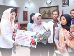 Anak penderita penyakit bawaan mendapat bantuan operasi dari Novita Hardini