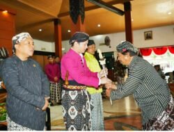 Keris ditetap sebagai Warisan Budaya Tak Benda Dunia oleh UNESCO.