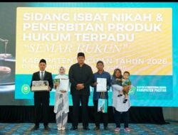 Senyum Bahagia 12 Pasutri Pacitan Usai Isbat Nikah Terpadu