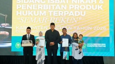 Senyum Bahagia 12 Pasutri Pacitan Usai Isbat Nikah Terpadu