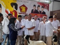 Anti-Ribet! Cukup Telepon Warga Trenggalek Bisa Dapat Kambing dari Gerindra