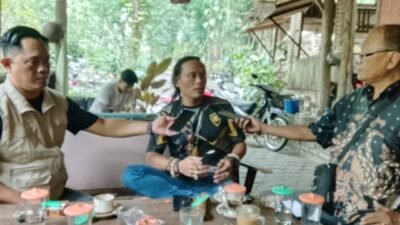Seniman Trenggalek Cium Aroma “Permainan Belakang”