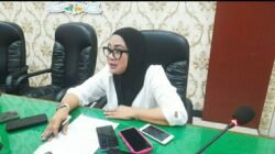 Arik Sri Wahyuni Pasang Badan! Kutuk Perusahaan Tambang Saat Jalan Rusak