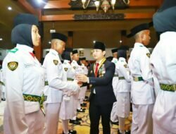 Bupati Arifin Kukuhkan 72 Putra-Putri Terbaik Paskibraka Trenggalek 2026