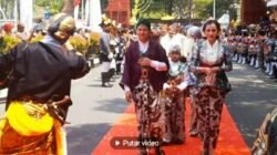 Langkah Tanpa Alas Kaki Bupati Trenggalek dan Doa Petani di Hari Jadi ke-832