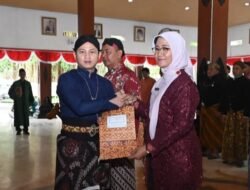 Bupati Trenggalek Lantik 62 Pejabat Administrator dan Pengawas di Penghujung Tahun