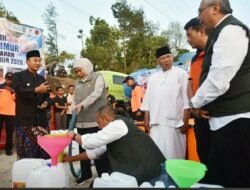 Kunker di Pacitan Gubernur Khofifah Resmikan Jalan hingga Jembatan