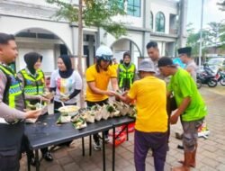 Tanpa Sekat Kapolres Trenggalek Sarapan Bareng Warga di Pasar Pon